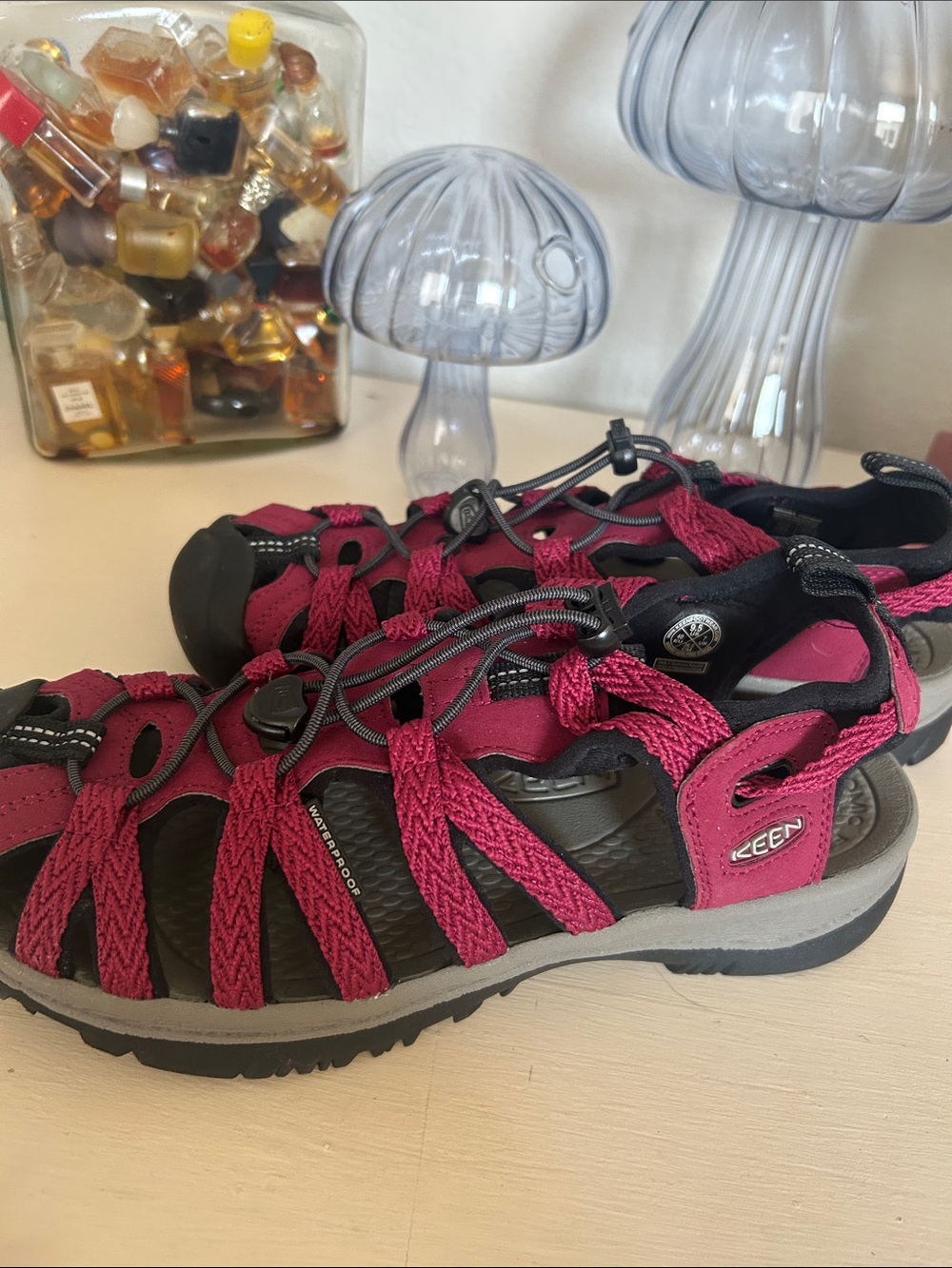 Keen Women's Whisper Pink Strappy Outdoor Adventure Sandals - Picture 8 of 11